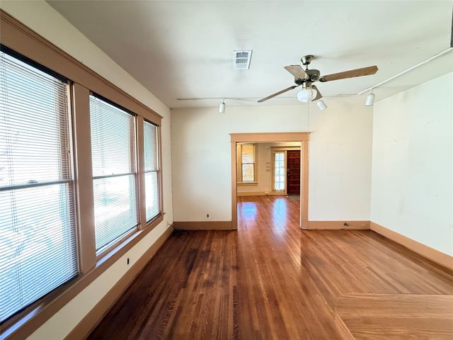 4418 Stanford Street, Houston, TX 77006