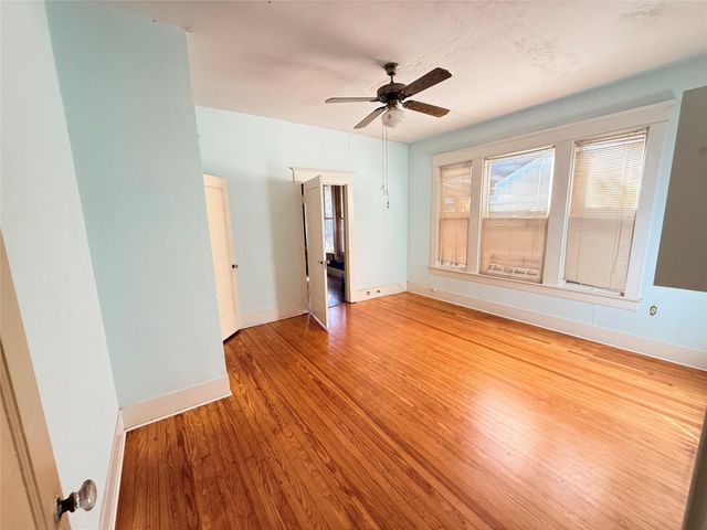 4418 Stanford Street, Houston, TX 77006