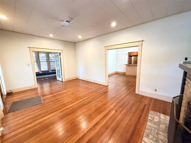 4418 Stanford Street, Houston, TX 77006