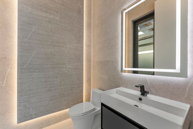 940 Dogwood Drive, Delray Beach, FL 33483