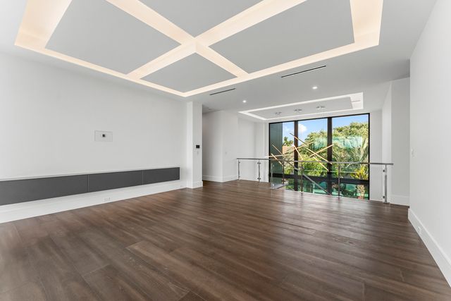 940 Dogwood Drive, Delray Beach, FL 33483