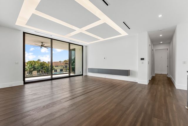 940 Dogwood Drive, Delray Beach, FL 33483