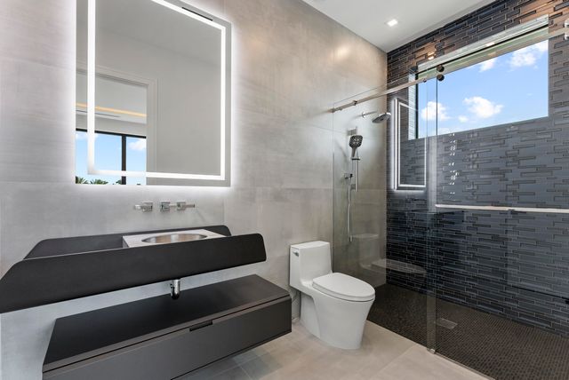 940 Dogwood Drive, Delray Beach, FL 33483