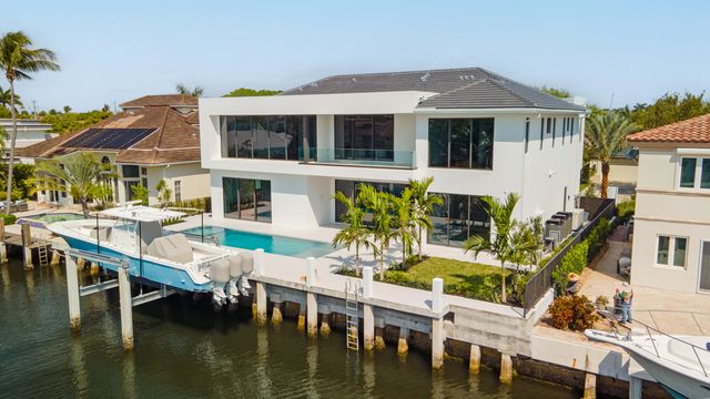 940 Dogwood Drive, Delray Beach, FL 33483