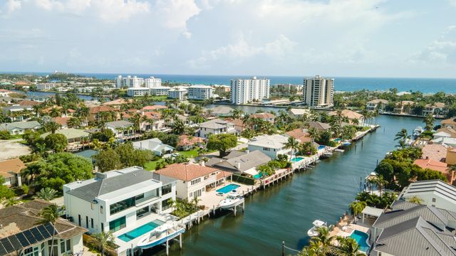 940 Dogwood Drive, Delray Beach, FL 33483