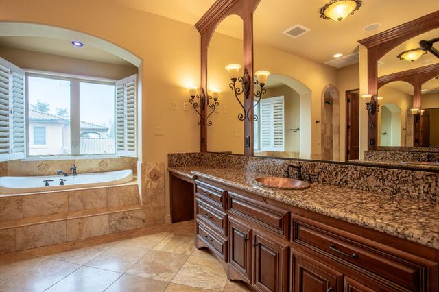 8920 N Seville Cir, Granite Bay, CA 95746