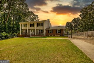1341 Kenyon Road, Morrow, GA 30260