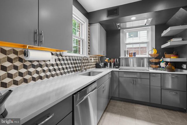 8013 GLENBROOK RD, Bethesda, MD 20814