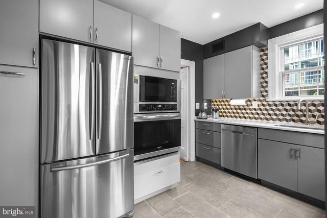 8013 GLENBROOK RD, Bethesda, MD 20814
