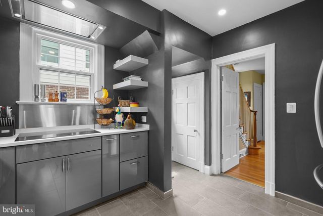 8013 GLENBROOK RD, Bethesda, MD 20814