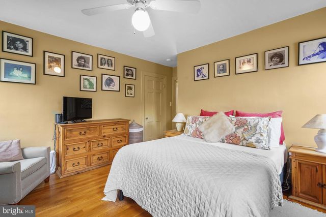 8013 GLENBROOK RD, Bethesda, MD 20814