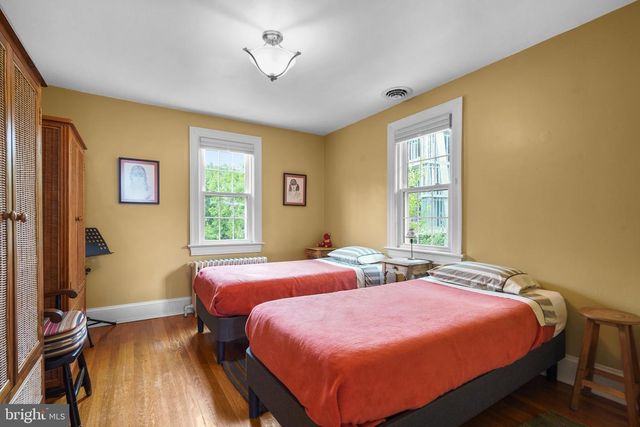 8013 GLENBROOK RD, Bethesda, MD 20814