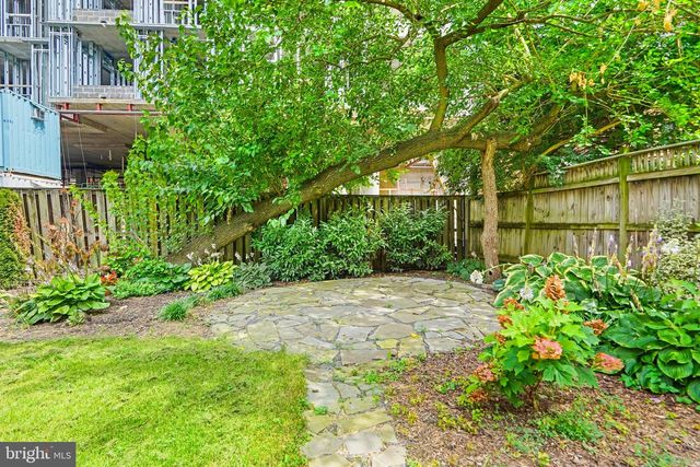 8013 GLENBROOK RD, Bethesda, MD 20814