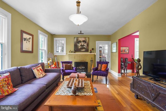 8013 GLENBROOK RD, Bethesda, MD 20814