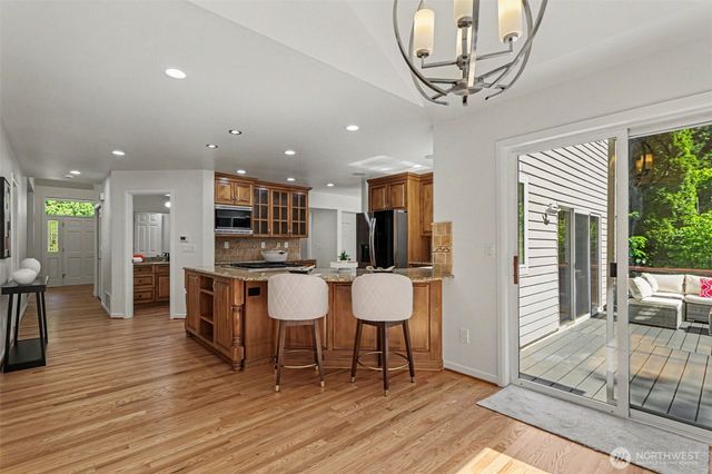 23405 SE 27th Court, Sammamish, WA 98075