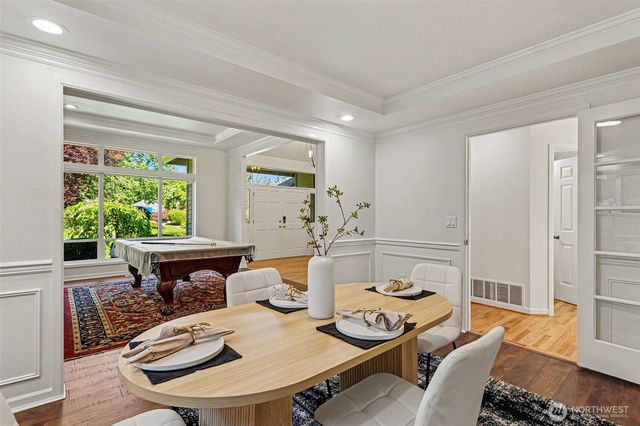 23405 SE 27th Court, Sammamish, WA 98075