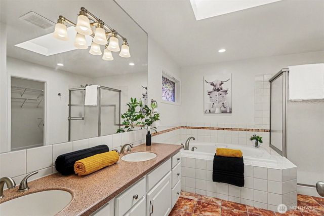 23405 SE 27th Court, Sammamish, WA 98075