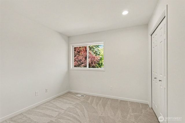 23405 SE 27th Court, Sammamish, WA 98075