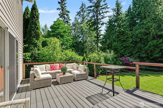23405 SE 27th Court, Sammamish, WA 98075