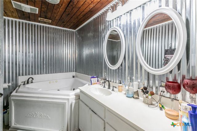 16480 Fm 2268, Holland, TX 76534