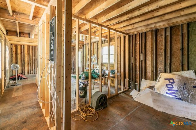 16480 Fm 2268, Holland, TX 76534