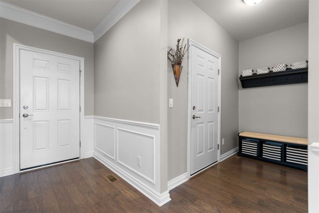 568 Ivyland Street, Ann Arbor, MI 48108