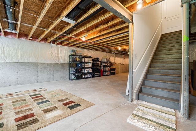 568 Ivyland Street, Ann Arbor, MI 48108