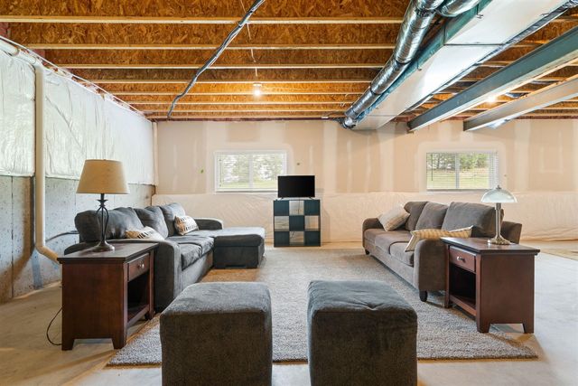568 Ivyland Street, Ann Arbor, MI 48108
