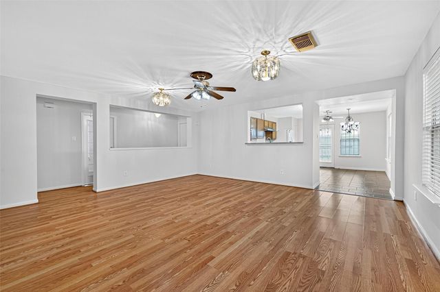 8414 Dovecott Lane, Houston, TX 77083
