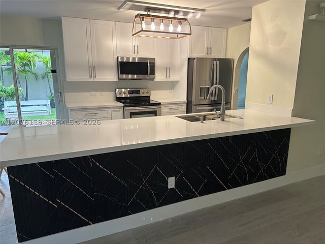 1984 NW 179th Ave, Pembroke Pines, FL 33029