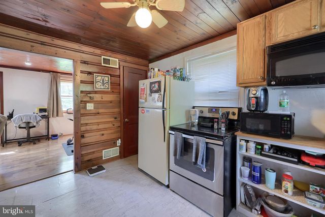 27 PLYMOUTH AVE, Lancaster, PA 17602