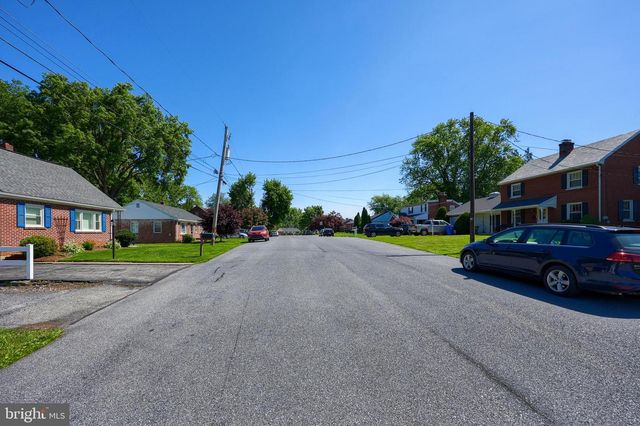 27 PLYMOUTH AVE, Lancaster, PA 17602
