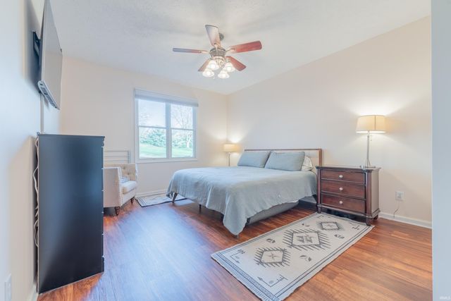 9417 S Harbour Pointe Drive, Bloomington, IN 47401