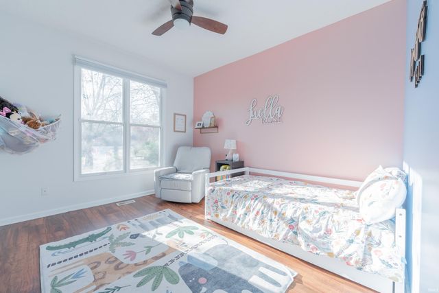 9417 S Harbour Pointe Drive, Bloomington, IN 47401