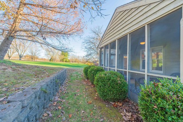 9417 S Harbour Pointe Drive, Bloomington, IN 47401