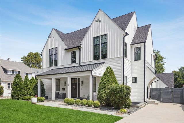 37 S Stough Street, Hinsdale, IL 60521