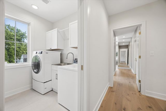 37 S Stough Street, Hinsdale, IL 60521