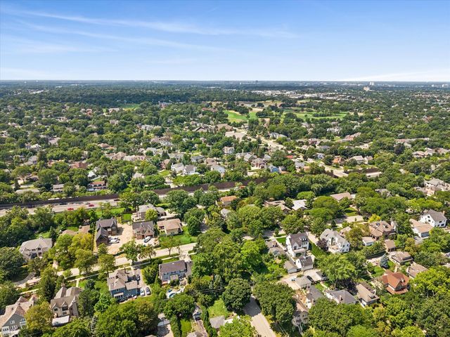 37 S Stough Street, Hinsdale, IL 60521