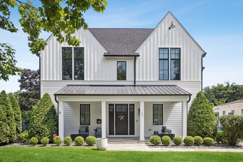 37 S Stough Street, Hinsdale, IL 60521