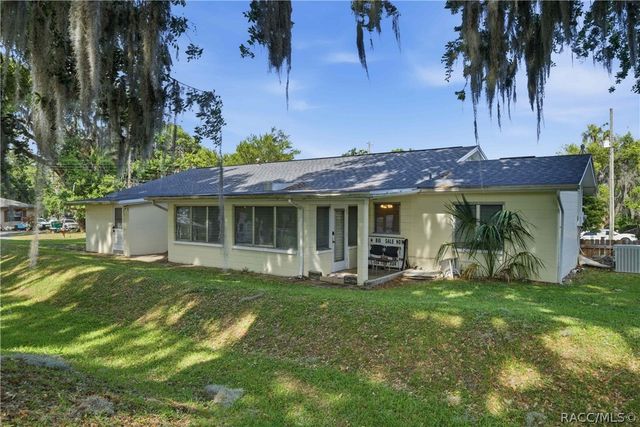 121 N Seminole Avenue, Inverness, FL 34450