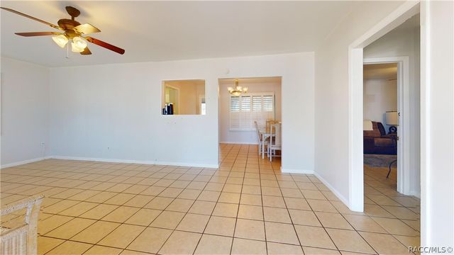 121 N Seminole Avenue, Inverness, FL 34450