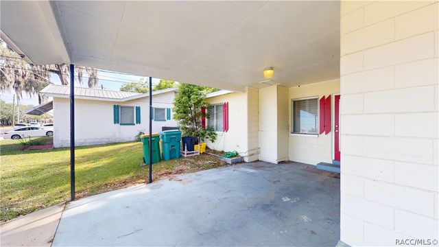 121 N Seminole Avenue, Inverness, FL 34450
