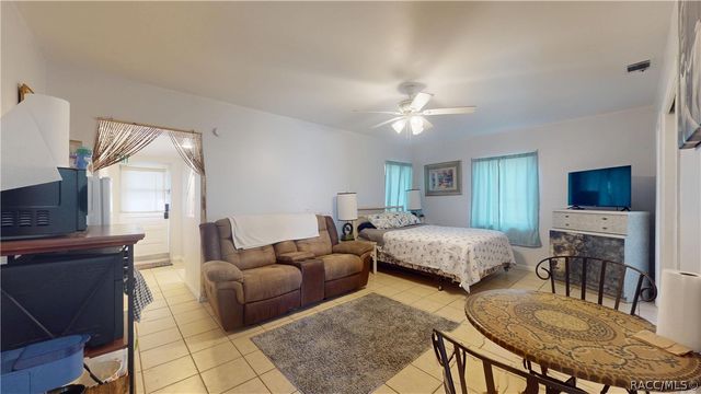 121 N Seminole Avenue, Inverness, FL 34450