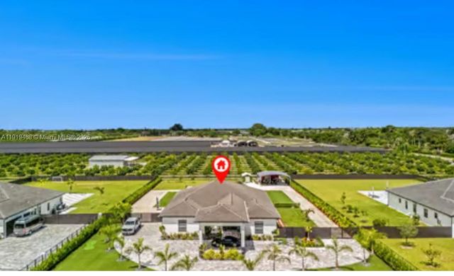 18261 SW 224th St, Miami, FL 33170