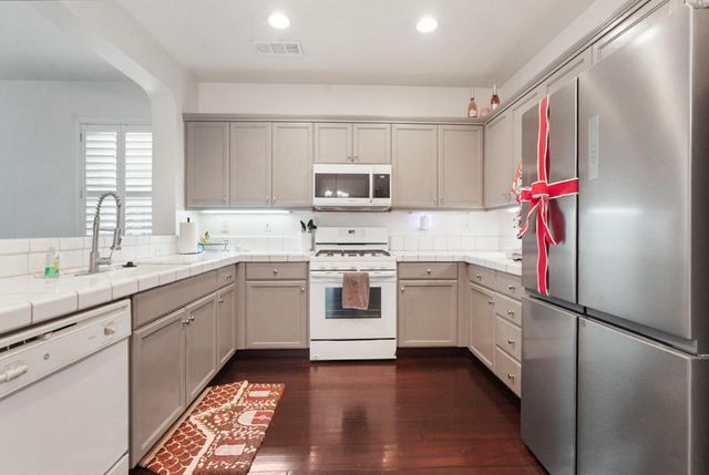 2363 Old Rose Ln, Turlock, CA 95382