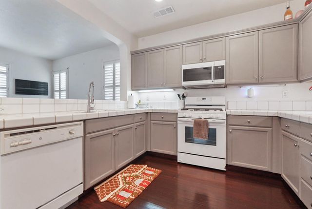 2363 Old Rose Ln, Turlock, CA 95382