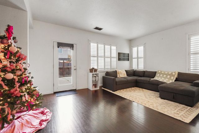 2363 Old Rose Ln, Turlock, CA 95382