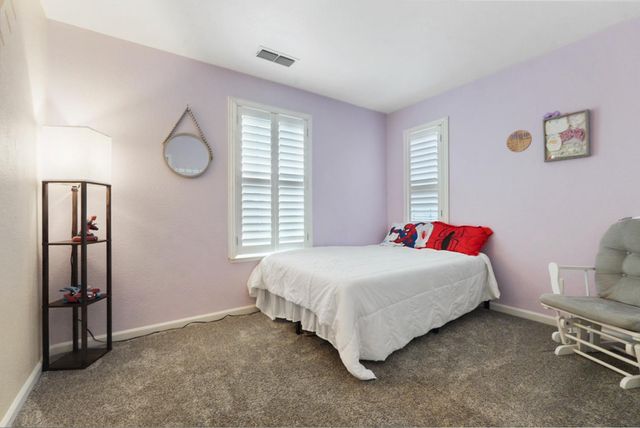 2363 Old Rose Ln, Turlock, CA 95382