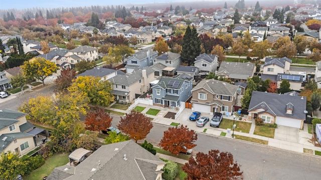 2363 Old Rose Ln, Turlock, CA 95382