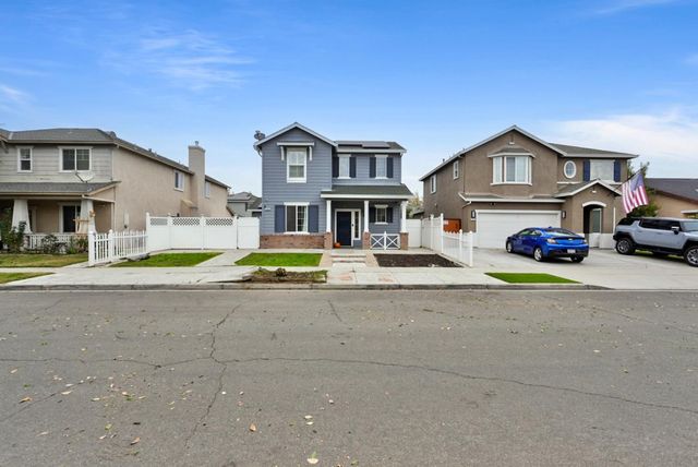 2363 Old Rose Ln, Turlock, CA 95382